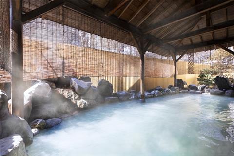 名湯の宿パークホテル雅亭（露天風呂）